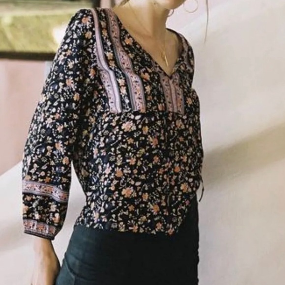 Arnhem Bloom Blouse and Midi Skirt Set in Nightshade floral black medium Euc - Picture 3 of 11